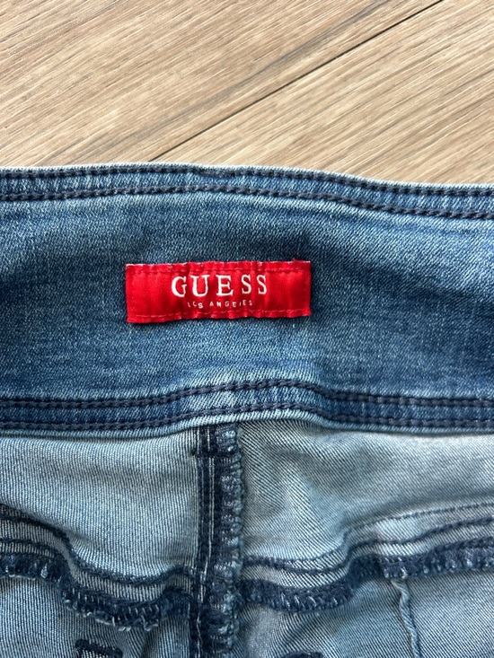 Guess midrise sexy curvy Jeans - Picture 3 of 9